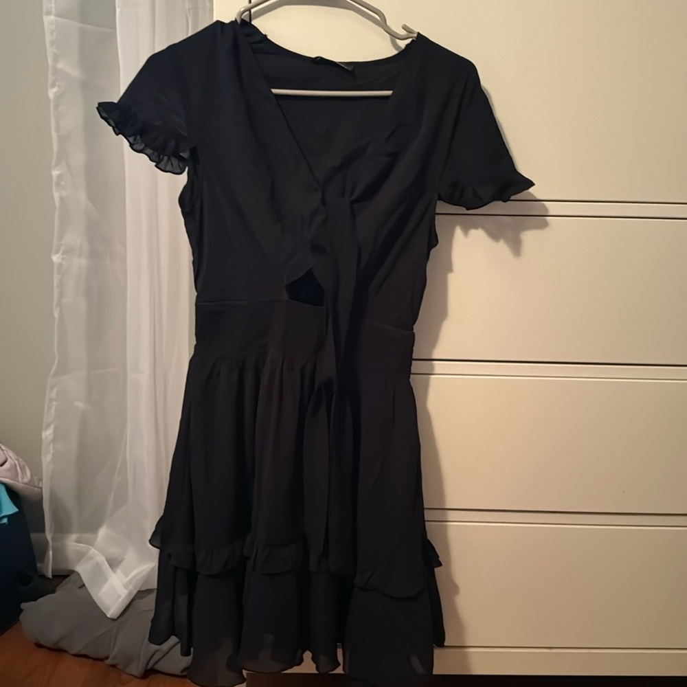 Pretty Garden Short Black Dress